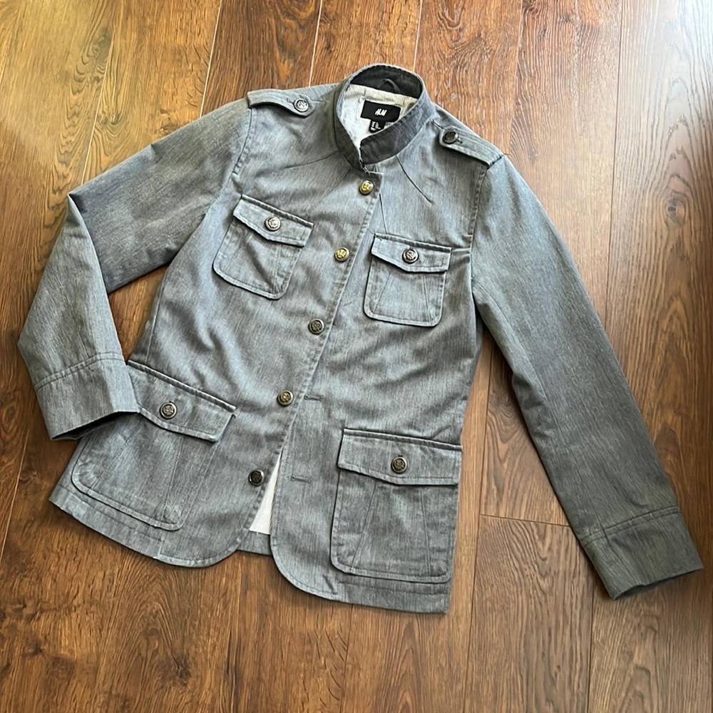 Military style jacket/ blazer with mandarin collar. 36R